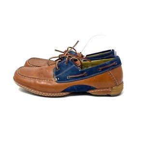 I. travel Boat Shoes